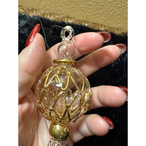 Elegant Gold & Clear Glass Ornament Decoration With Intricate Design & Hanging - Picture 5 of 7